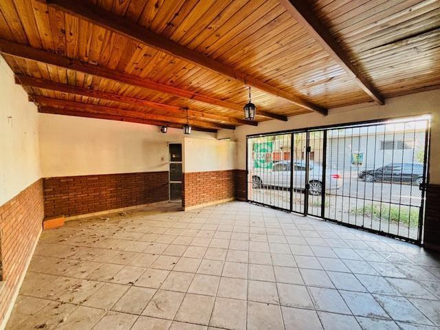 Casa · 160m² · 3 Ambientes · 1 Cochera
