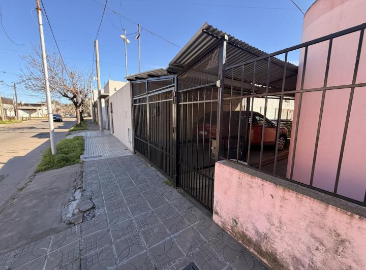 Casa · 167m² · 4 Dormitorios · 1 Cochera