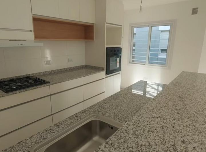 Departamento · 87m² · 4 Ambientes · 1 Cochera