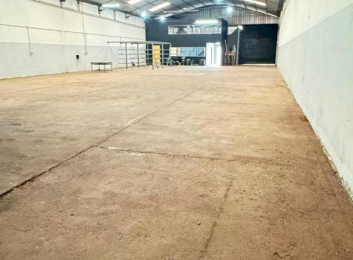Bodega-Galpón · 700m² · 1 Ambiente