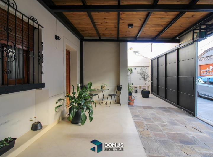 Casa · 100m² · 2 Dormitorios · 1 Cochera