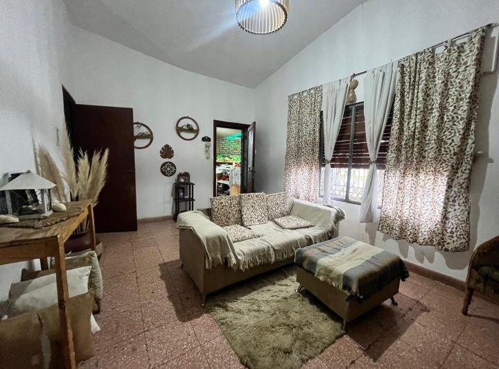 Casa · 135m² · 5 Ambientes · 1 Cochera