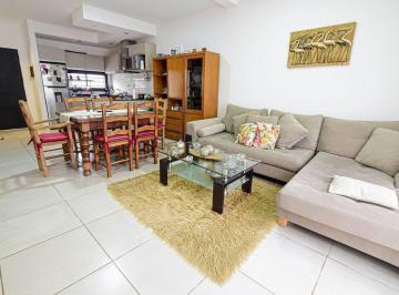 Casa · 84ha · 3 Ambientes · 1 Cochera · Venta Casa Dúplex 3 Ambientes Esteban Echeverría