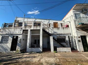Casa · 220m² · 3 Ambientes · Venta Casa con Terreno + 4 Deptos en San Fernando