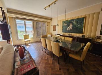 Departamento de 7 ambientes, Flores · Piso Entero de 232 m² con Terraza Propia y 2 Cocheras (Para Refaccionar)