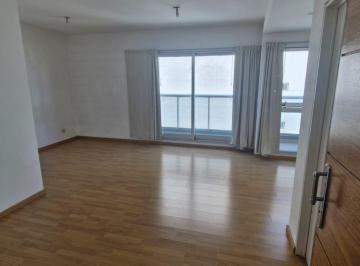 Departamento de 1 ambiente, Almagro · 1 Ambiente con Balcon y Cochera