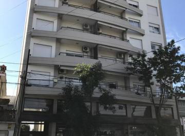 Departamento · 37m² · 1 Ambiente · Santilli - Almirante Brown 3264 3ºe - Temperley Este