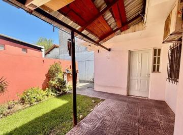 PH · 67m² · 3 Ambientes · 3 Cocheras · Venta de PH en Castelar con Cochera y Jardin