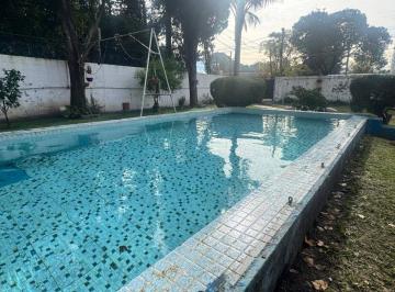 Quinta vacacional · 300m² · 2 Dormitorios · 2 Cocheras · Venta Casa Quinta Paso del Rey con Pileta