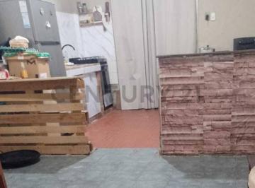 Casa · 80m² · 4 Ambientes · Importante Casa en 2 Plantas - Spegazzini Ezeiza - Toma Vehiculo en Parte de Pago.