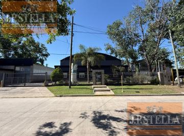 Bodega-Galpón · 940m² · Galpón Industrial de 940 m² en 3.365 m² Lote C/ Puente Grúa de 1 Tn - Casanova