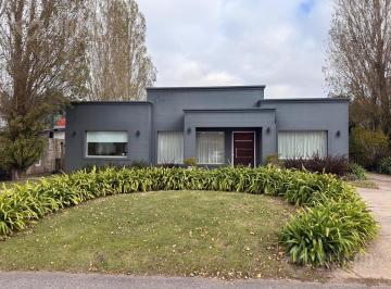 Casa · 180m² · 4 Ambientes · Casa en Venta en El Barrio Privado Rumenco de Mar del Plata