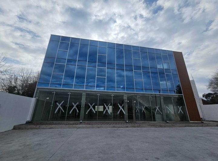 Local comercial · 530m² · 8 Cocheras