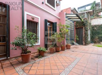 Casa · 346m² · 5 Ambientes · 2 Cocheras · Venta Casa 5 Ambientes con Jardin en Palermo Soho