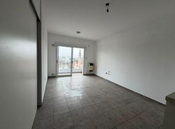 Departamento de 1 ambiente, La Plata · Monoambiente en Alquiler 7 63 y 64