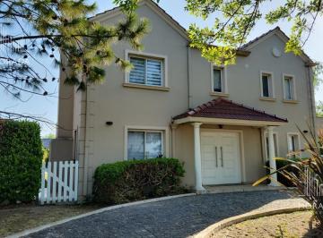 Casa · 200m² · 5 Ambientes · 2 Cocheras · Alquiler Anual/ Temporario Los Jazmines Pilar del Este