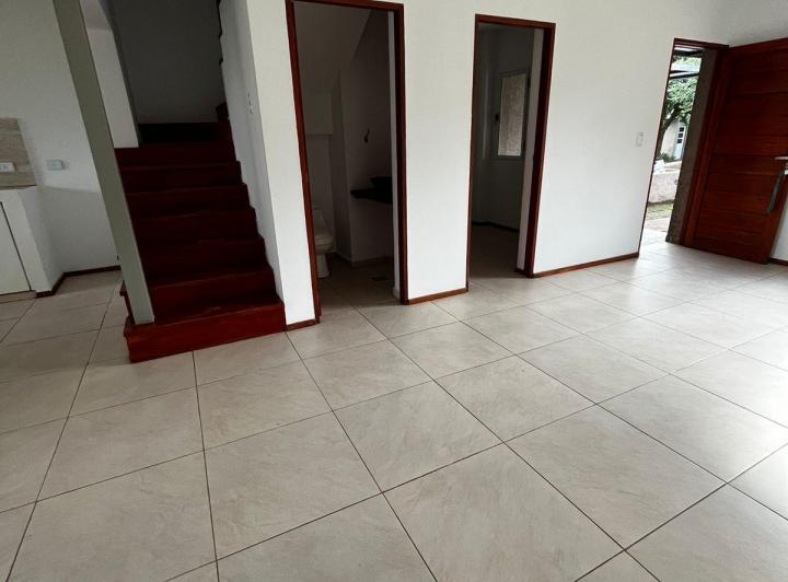 Casa · 150m² · 6 Ambientes · 2 Cocheras