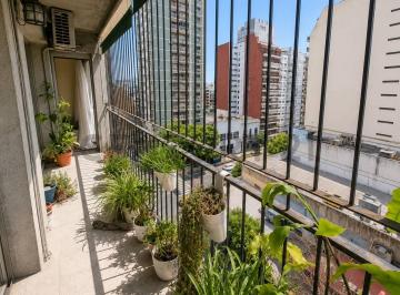 Departamento · 76m² · 3 Ambientes · Venta - Permuta Amplio 3 Ambientes con Dependencia y Balcón Corrido – 8.º Piso Al Frente – Villa Cres