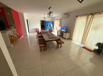 Casa · 110m² · 3 Ambientes · Venta Casa 2 Dorm. Tenis Club