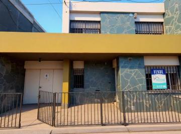 Casa · 148m² · 4 Ambientes · 2 Cocheras · Casa 3 Dorm. Patio Verde Apta Credito