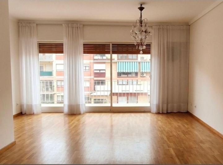 Departamento · 130m² · 5 Ambientes
