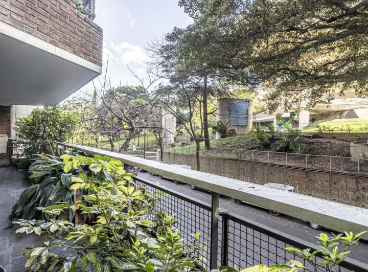 Departamento · 268m² · 7 Ambientes · 1 Cochera