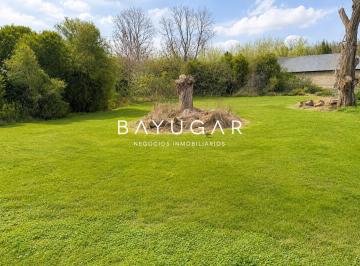 Terreno · 800m² · Venta - Terreno en Club de Campo La Emilia - Zona de Polo