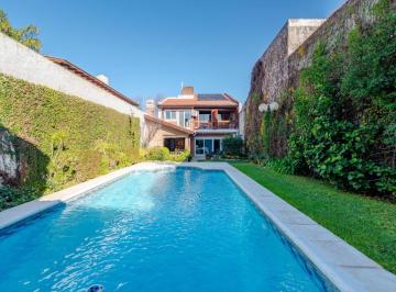 Casa de 6 ambientes, Coghlan · Venta Casa 6 Ambientes Premium. Gran Jardín, Pileta y Quincho
