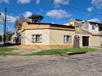 Casa · 104m² · 5 Ambientes · 3 Cocheras · Casa en Venta Jose L. Suarez Pileta y Parrilla