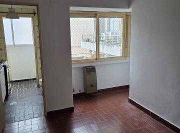 Departamento de 2 ambientes, Parque Centenario · Buen 2 Ambientes Muy Lum Piso 5° Cfte Ap/prof Lavadero Indep Valentín Virasoro y Franklin