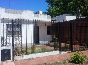 Casa de 3 ambientes, Quilmes · Casa en Venta Tres Ambientes Espacio Libre Oportunidad en Gran Ubicacion Bernal