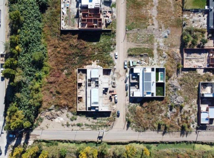 Terreno · 252m²