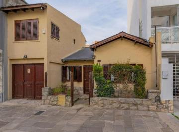 Casa · 130m² · 4 Ambientes · 1 Cochera · Venta | Casa 4 Ambientes | Cochera | Zona Guemes