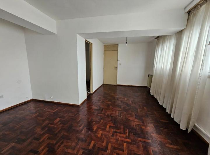 Departamento · 69m² · 5 Ambientes · 1 Cochera