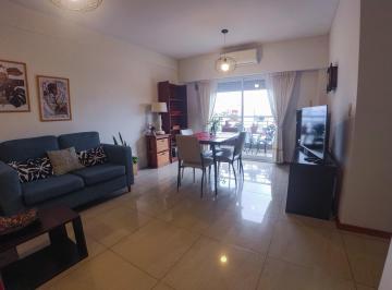 Departamento · 50m² · 2 Ambientes · Departamento 2 Amb con Balcón en Monte Castro (Bermudez Al 1900)