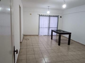Departamento de 2 ambientes, Lanús · Departamento 2 Amb. Al Frente Primer Piso, Muy Amplio