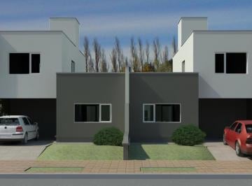 Casa · 124m² · 4 Ambientes · 1 Cochera · Cipolletti Vende PH 3 Dorm. C/ Financiacion