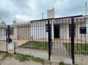 Foto · Casa en Alquiler en Parque Horizonte 2 Dorm., Garage Doble y Gran Patio
