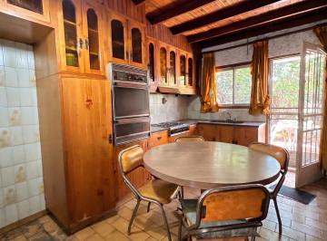 Casa · 110m² · 5 Ambientes · 1 Cochera · Chalet 5 Ambientes Venta Ituzaingó Norte Apto Credito