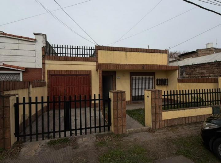 Casa · 124m² · 4 Ambientes · 1 Cochera