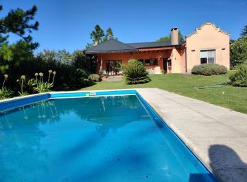 Casa · 112m² · 3 Ambientes · Casa en Las Locasa en Venta, 3 Ambientes, Las Lomadas Cardales, Jardín y Pileta