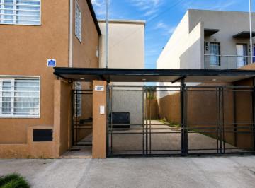 PH · 33m² · 3 Ambientes · 1 Cochera · Venta de Departamento en General Roca