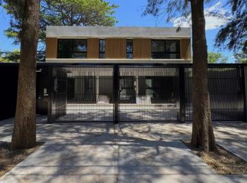 Casa de 3 ambientes, Ituzaingó · Condominio La Coyunda, Exclusivo en Zona Residencial de Parque Leloir.