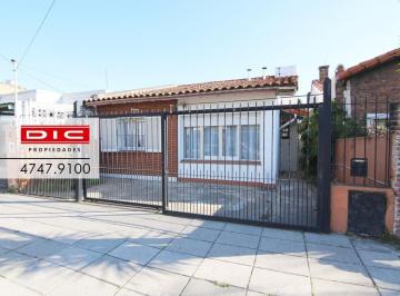 Casa · 80m² · 3 Ambientes · 1 Cochera · Casa 3 Ambientes Venta - Boulogne