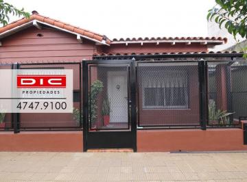 Casa · 90m² · 3 Ambientes · Muy Buen Chalet 3 Amb. con Amplio Jardin - Beccar