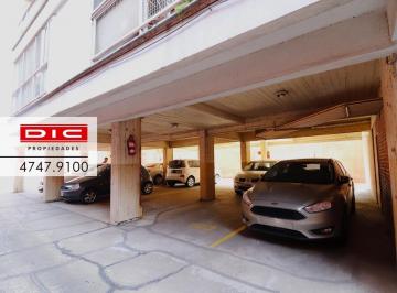 Garage · 12m² · Cochera Cubierta - San Isidro
