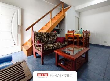 Casa · 167m² · 8 Ambientes · 1 Cochera · Casa 5 Dorm. Venta - Victoria