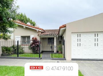 Casa · 109m² · 3 Ambientes · 1 Cochera · Chalet 2 Dorm. Venta - Beccar