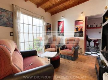 Casa · 245m² · 9 Ambientes · 2 Cocheras · Casa 6 Dorm. Venta - Beccar