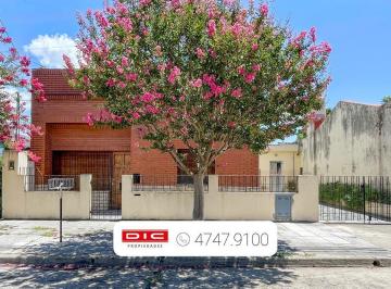 Casa · 87m² · 4 Ambientes · 1 Cochera · Casa 3 Dorm. Venta - Boulogne Sur Mer